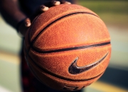 开云足球直播-马赛战术压制皇家社会，卡瓦哈尔成为关键先生