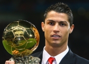 开云体育在线-当足球遇上乒乓，葡萄牙队力克中国队，马龙状态火热背后的竞技启示