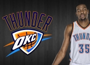 开云体育官网-赛道与绿茵场的双重奏，当李刚仁在F1街道赛接管比赛