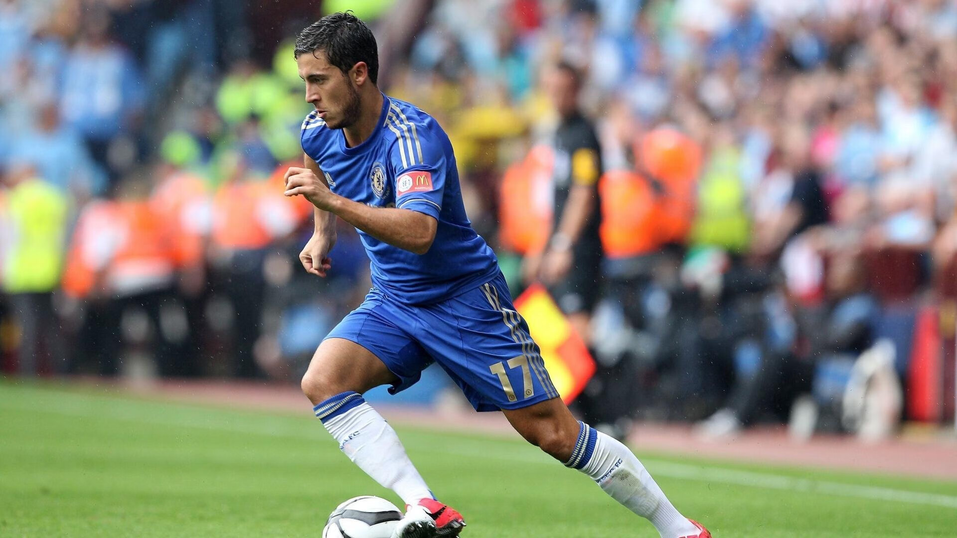 赛道上的太阳，欧文在F1揭幕战上演篮球式接管