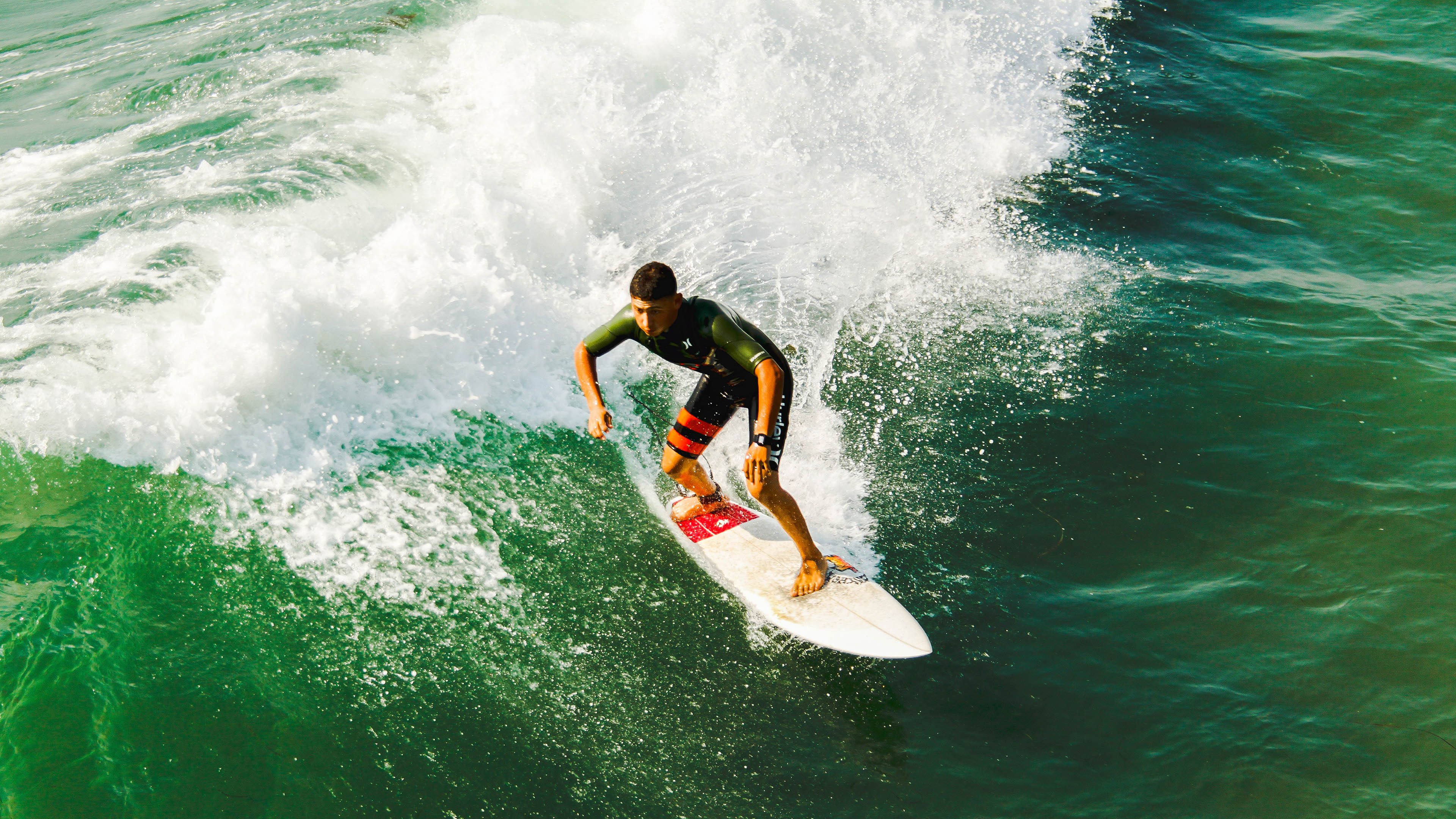 萨内独造三球导演逆转好戏,墨西哥新星闪耀完胜国际米兰