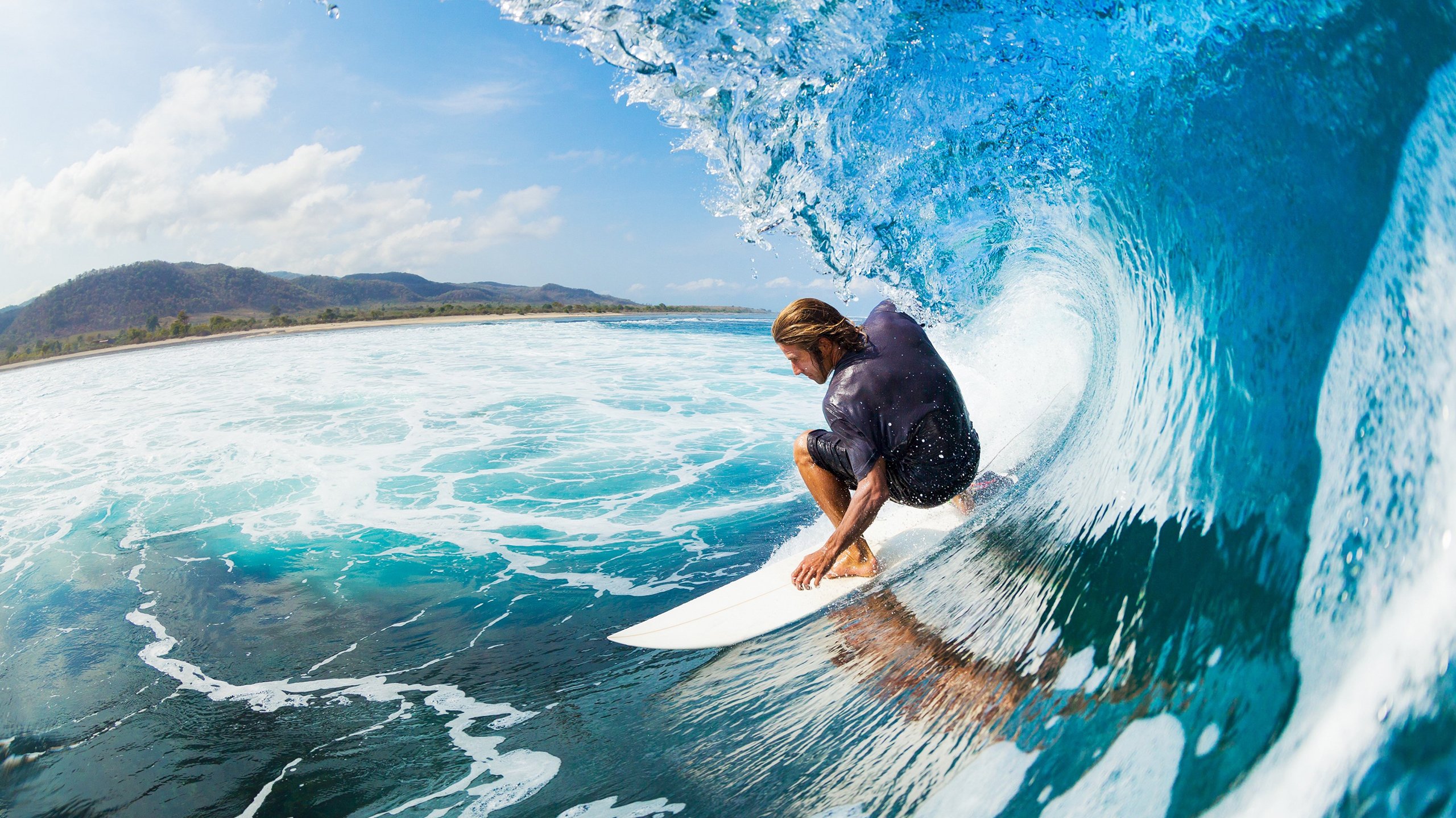 黄鸭组合展翅封王！马来西亚队力克印尼队，统治全场书写羽坛新章